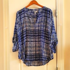 EST. 1946 blouse size large blue black grey and white